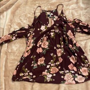 Forever21 small of the shoulder long sleeve shirt